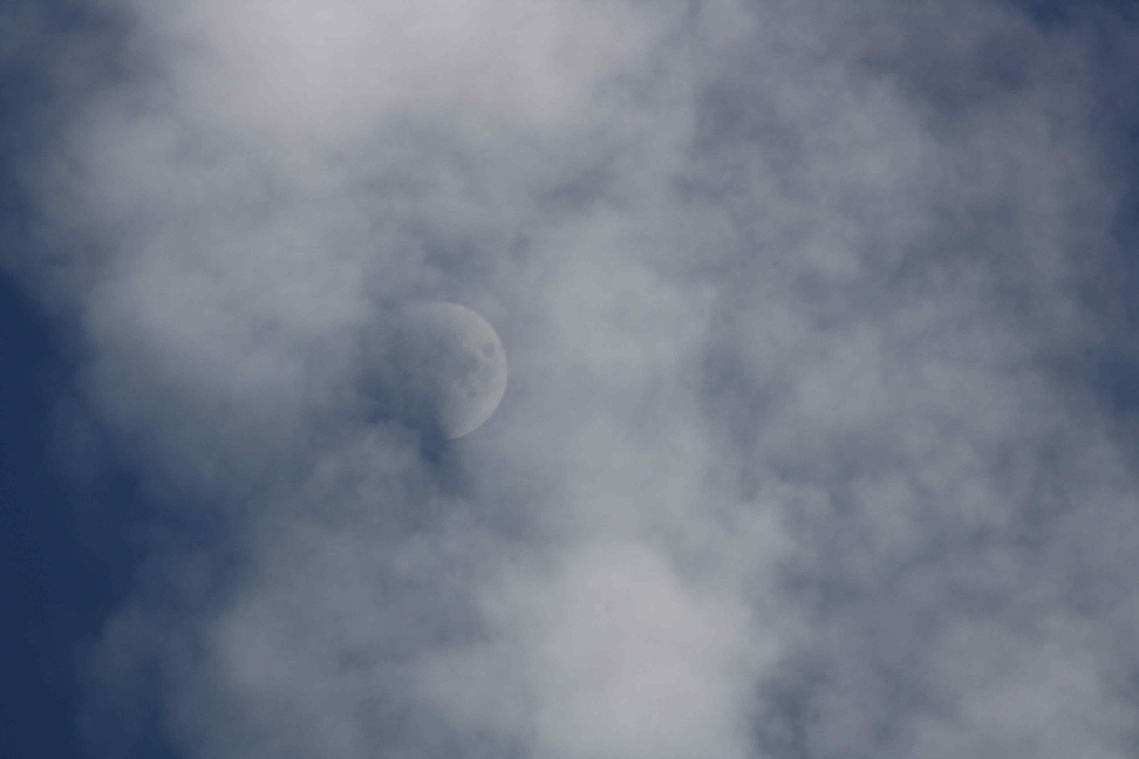 moon cloud